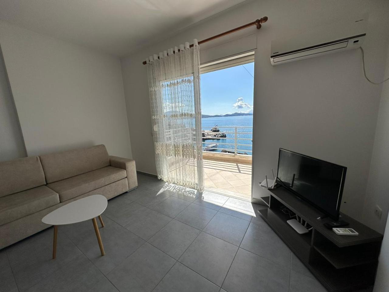 Oni'S Apartments Sarandë Exterior foto
